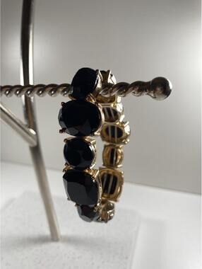 bracelet preowned